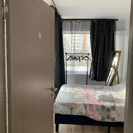 Iulius Πανσιόν *